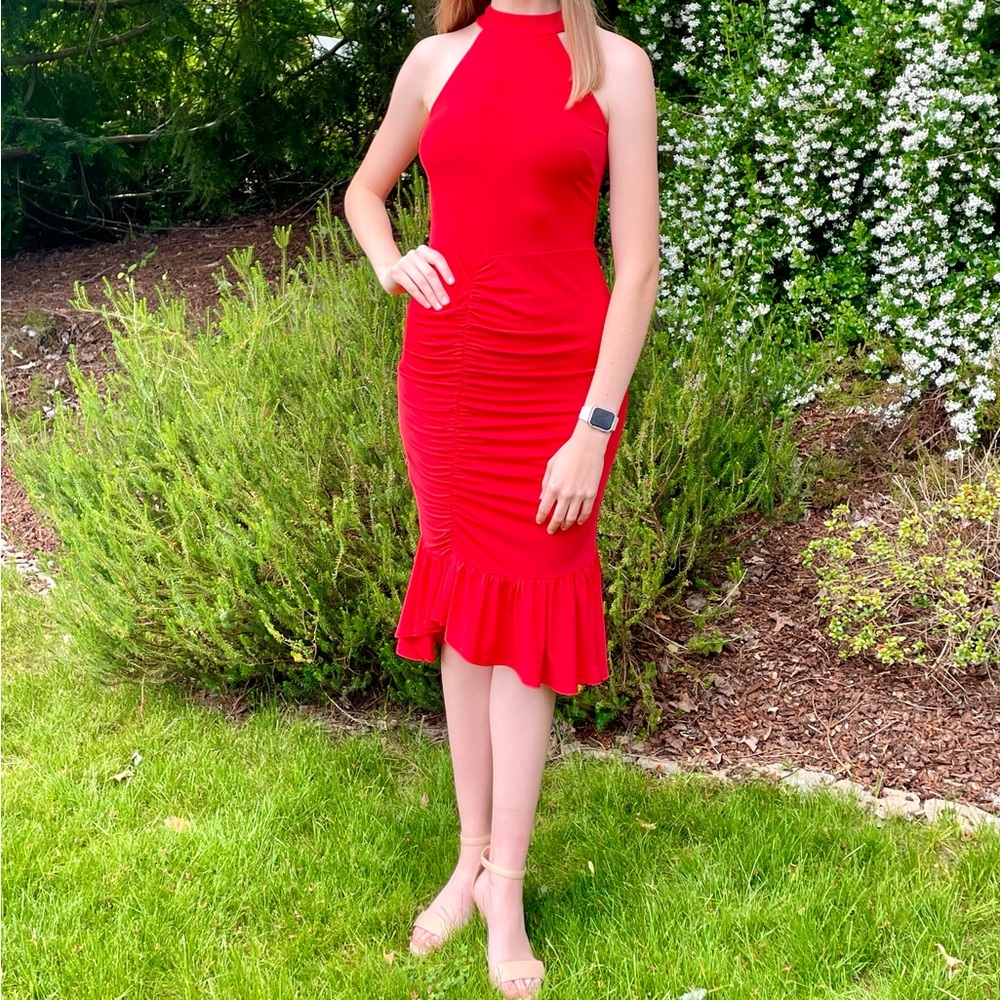 Venus vibrant red like new dress
